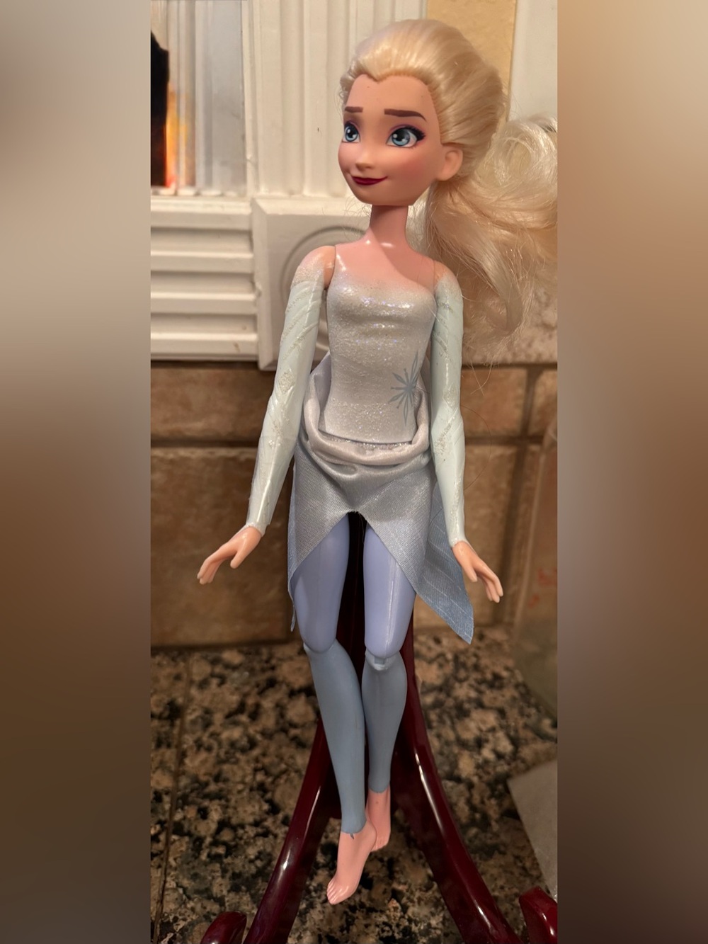 Disney Elsa ''Ice Powers'' Frozen 2 Doll
